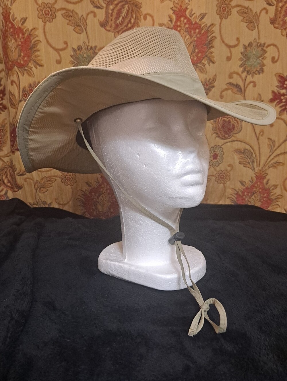 Panama Jack Light Tan Outdoor Mesh Safari Hat with Chin Cord Sz M
